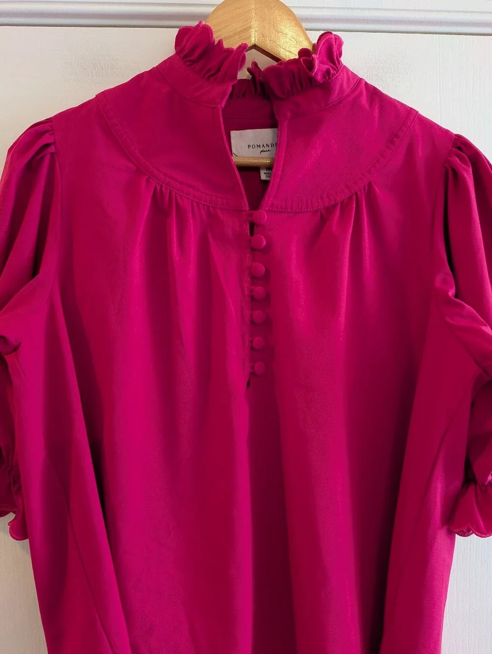 Tuckernuck Pomander Place Selena Blouse Raspberry Ruffle Puff Sleeve Size L NWOT